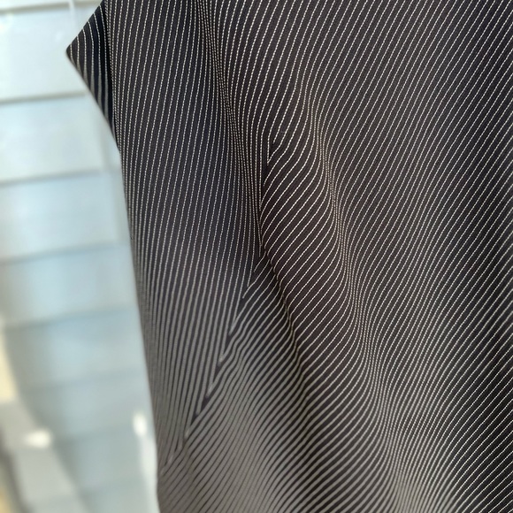 Ann Taylor striped black & white sleeveless dress used size 10 polyester - Picture 3 of 5